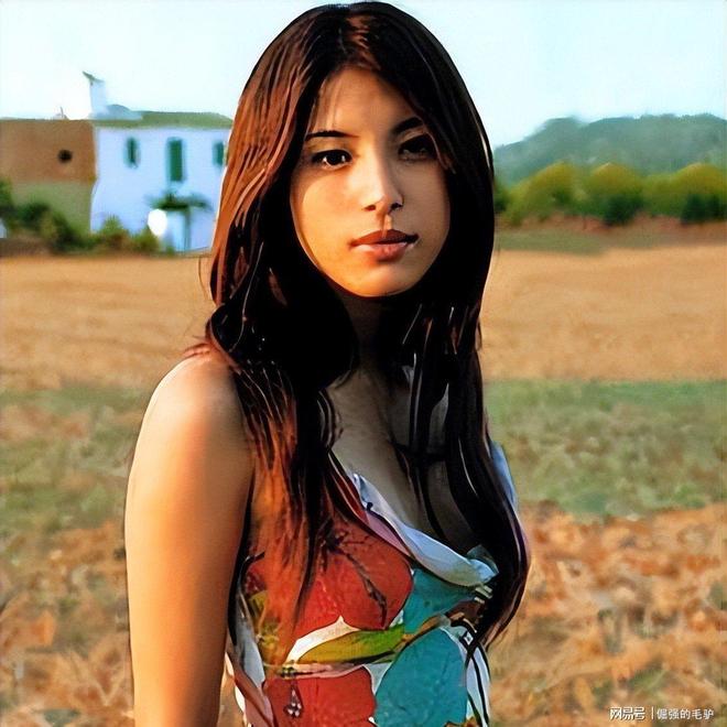 照片泄露丈夫不堪受辱车内上吊自杀开元ky棋牌日本女星婚内出轨不雅(图15) 照片泄露丈夫不堪受辱车内上吊自杀开元ky棋牌日本女星婚内出轨不雅(图15)